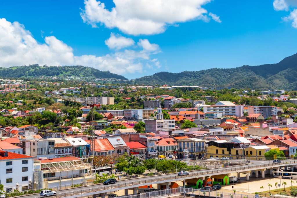 Basse-Terre, Écho des Antilles : Un Voyage à travers l'Histoire et la Beauté de la Ville Préfecture de la Guadeloupe